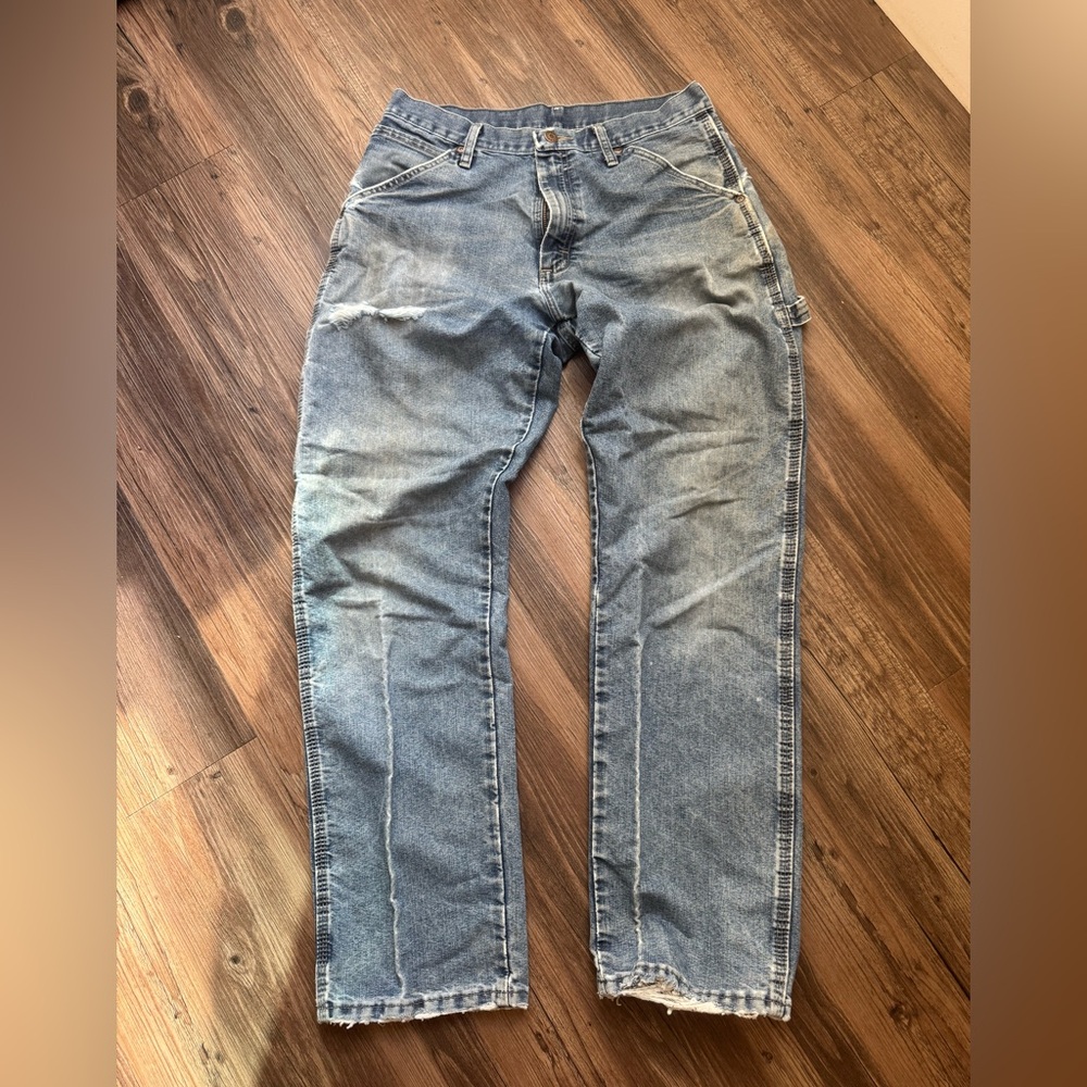 Wrangler Relaxed Fit Light Blue Jeans
